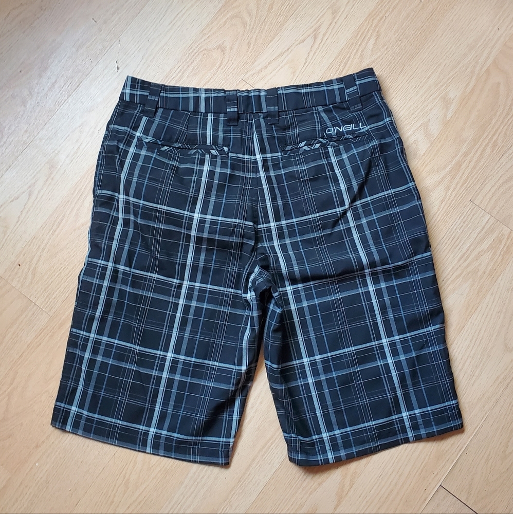 O'neill Men's Black and Gray Striped Shorts Size 30. - Picture 2 of 7